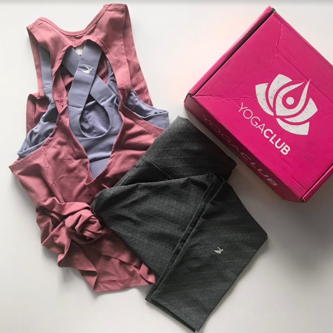 Shelf Life of Yoga Wear: When to Replace Your Yoga Outfits