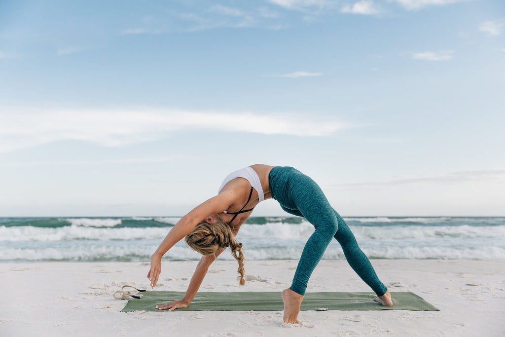 5 Reasons to Take Your Yoga Practice Outdoors