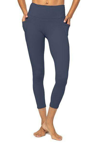 Girls 3/4 Capri Legging at best price in Tiruppur by Nova Fashion | ID:  20803335730
